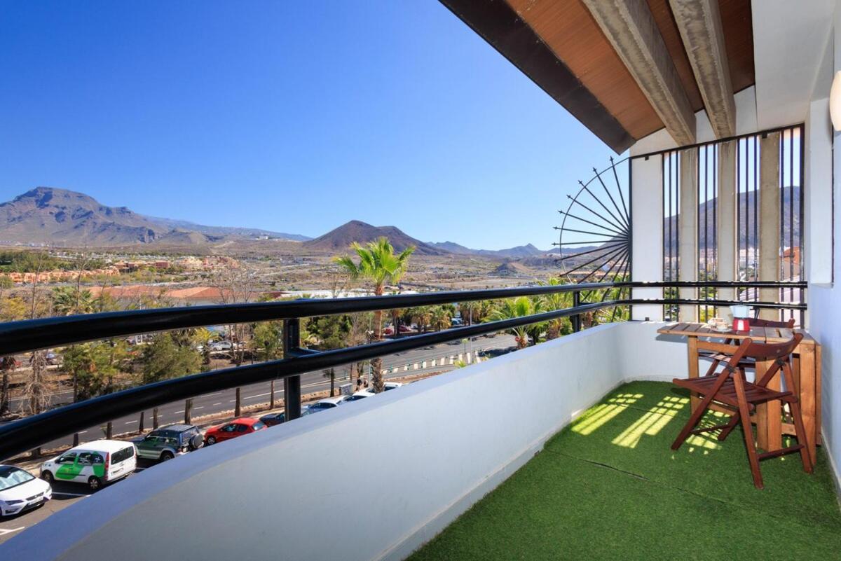 In Cristianos- Ichazagua Views Apartment Los Cristianos (Tenerife)
